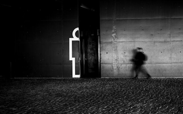 jo-photo-AAjFFpEuZ34-unsplash.jpg
